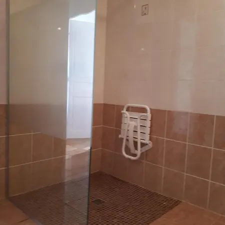 Bel Renove Dans Maison Bigourdane